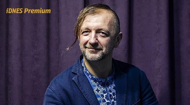 Zrada se trestala smrtí u kůlu. Zelenskyj to dobře ví, varuje ukrajinský kozák